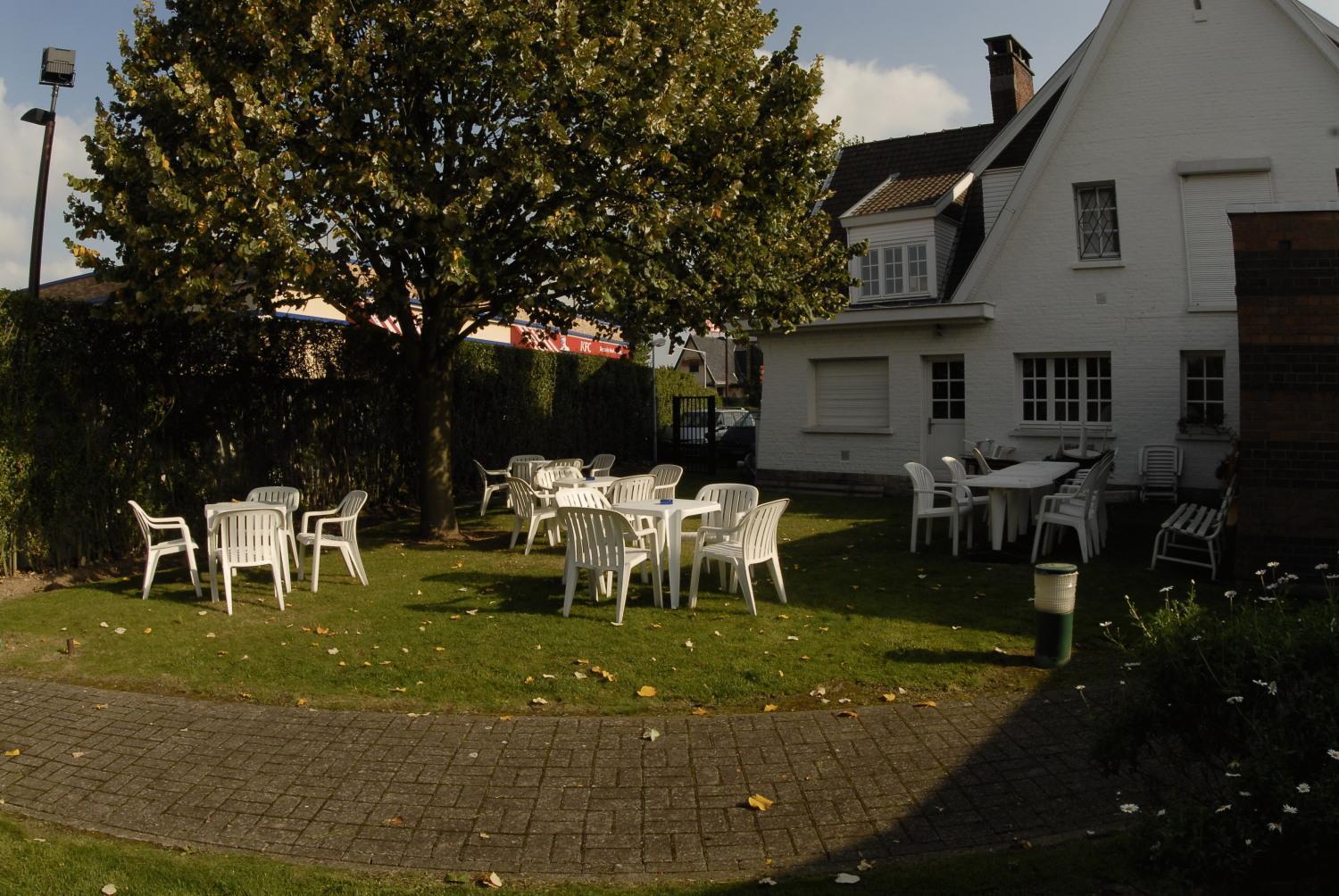 Hôtel Agena Faches-Thumesnil Buitenkant foto
