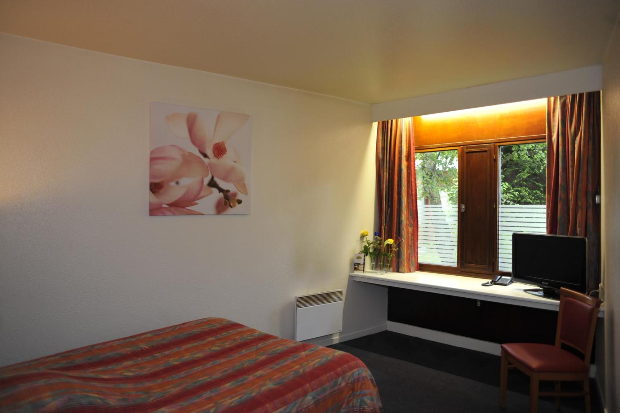 Hôtel Agena Faches-Thumesnil Buitenkant foto