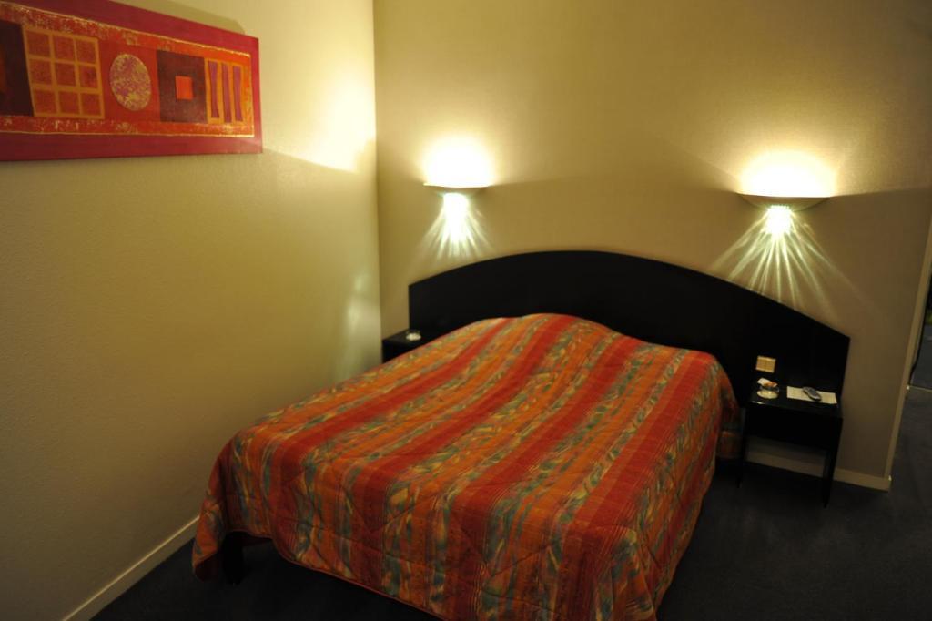 Hôtel Agena Faches-Thumesnil Kamer foto